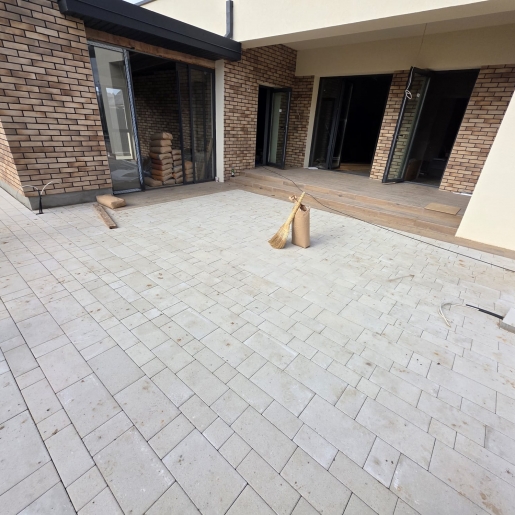 Тротуарная плитка Сити монохром 12х12, 20х12, 16х16, 28х16, 32х16, 36х20 см