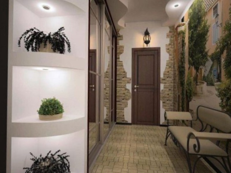 Отделка прихожей декоративным камнем